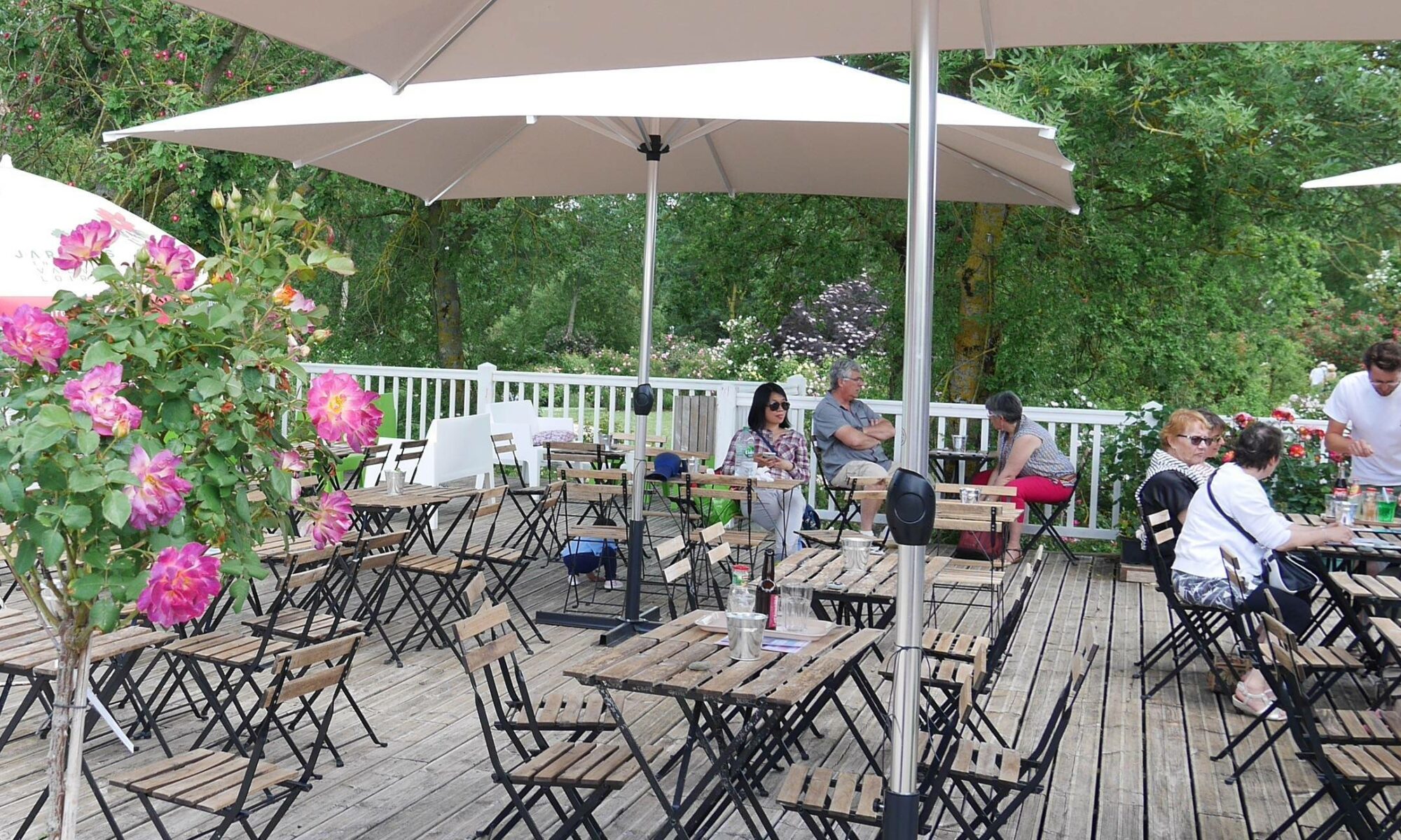 La terrasse pour les pauses de la visite